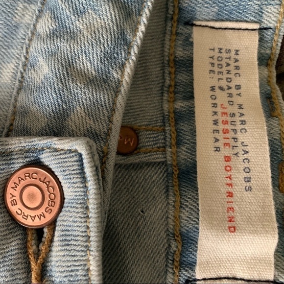 Marc by Marc Jacobs Jessie Cropped Boyfriend Jeans - Picture 3 of 8